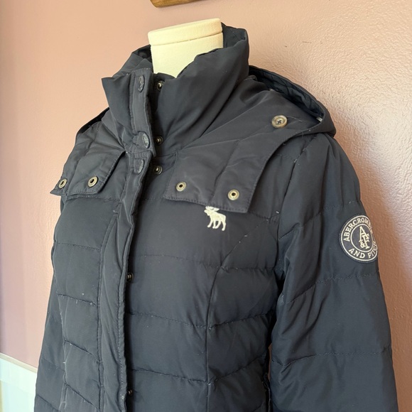 Abercrombie and Fitch Navy Down Winter Puffy Coat - Picture 3 of 13